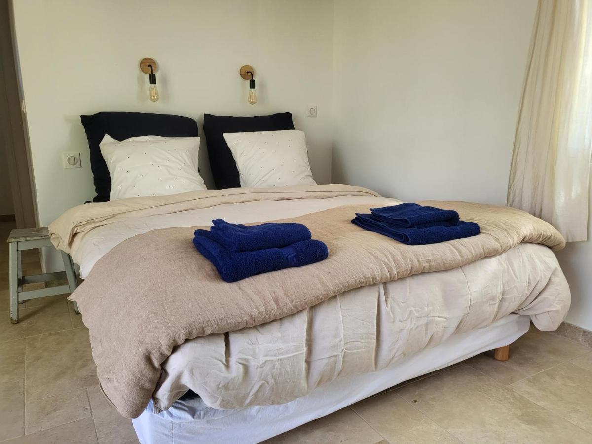 Le Cabanon Bed and Breakfast Ménerbes Eksteriør billede